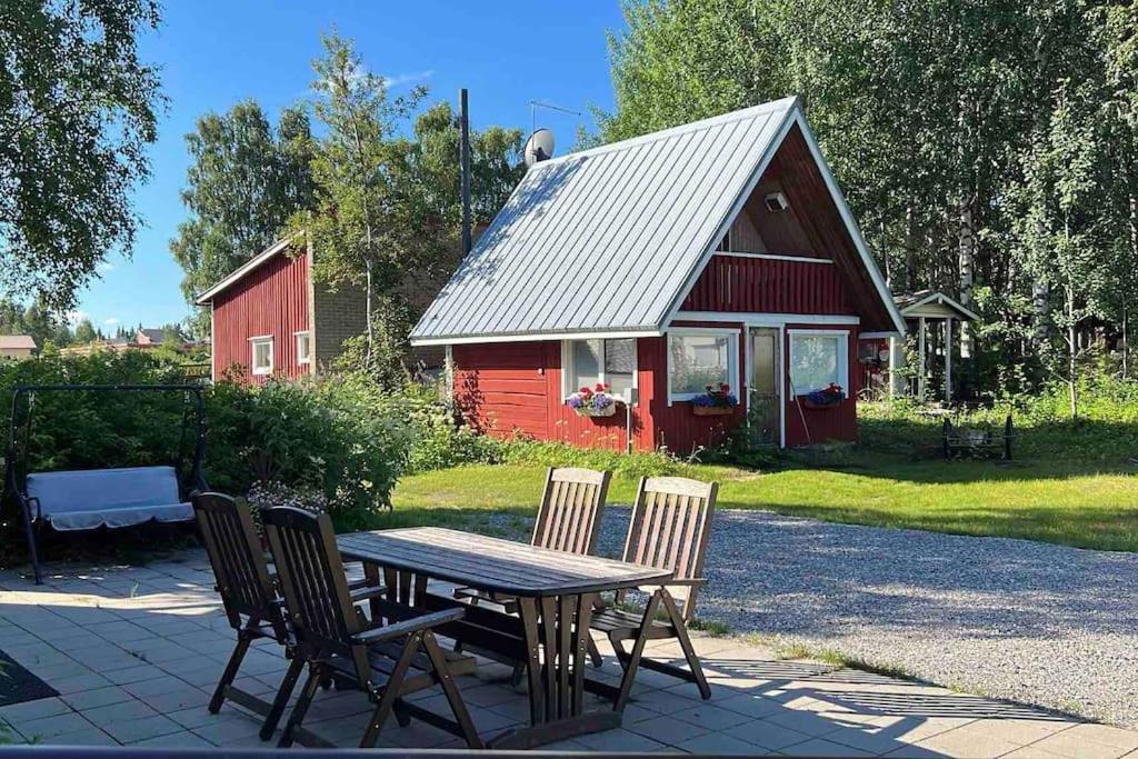 Adorable 1-Bedroom Cottage/Guesthouse In Kittilae Exteriér fotografie