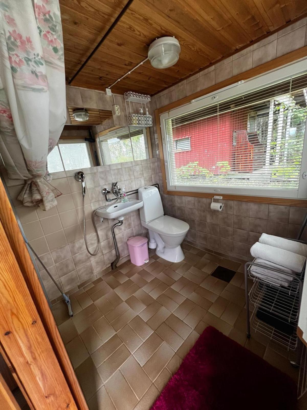 Adorable 1-Bedroom Cottage/Guesthouse In Kittilae Exteriér fotografie
